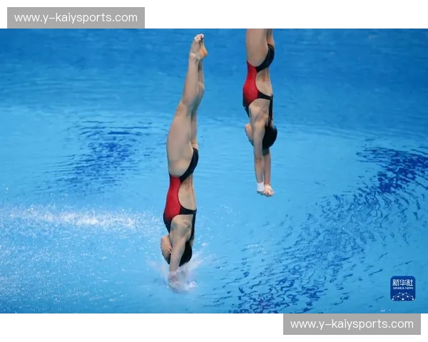 跳水新闻：深潜之下的瞬间与故事